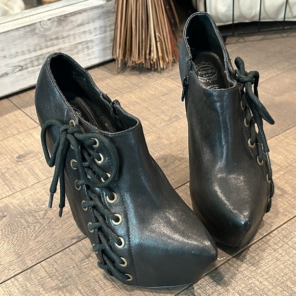 Jeffrey Campbell ‘Zup’ Wedge Bootie! Excellent Condition! - Picture 7 of 10